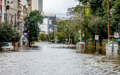 Sem proteção social, motoristas de aplicativos no RS sofrem após enchentes