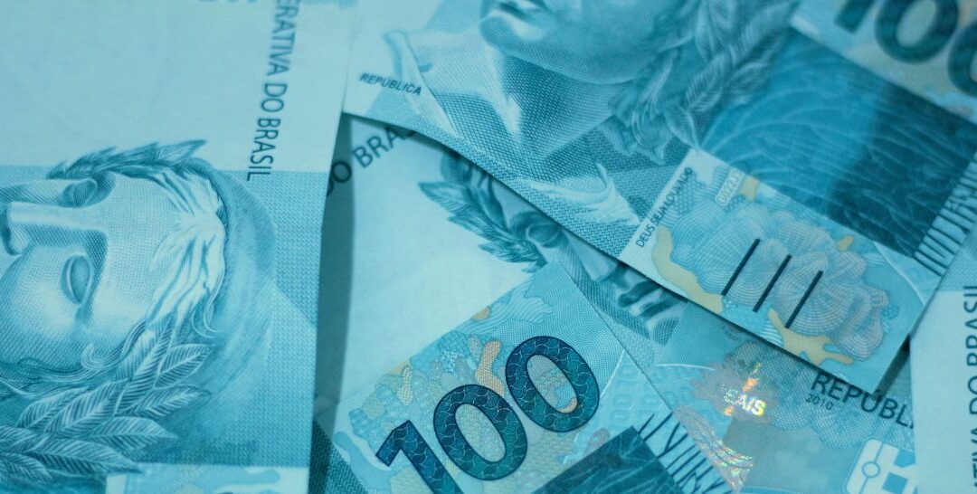 STF reconhece omissão do Congresso em não taxar grandes fortunas