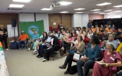 Trabalhadores informais e da economia popular se reúnem em evento na CUT para falar sobre a luta por direitos